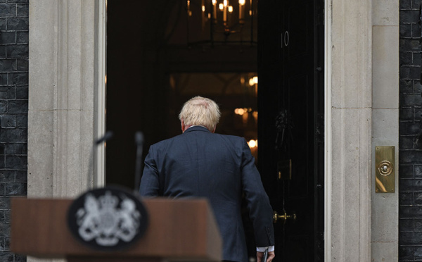 Boris Johnson se résout à quitter le pouvoir