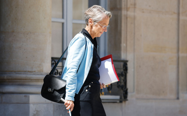 Dialogue et compromis, Borne passe aux travaux pratiques