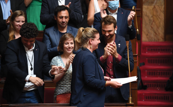 Motion de censure, texte sanitaire: l'Assemblée nationale entre dans le vif