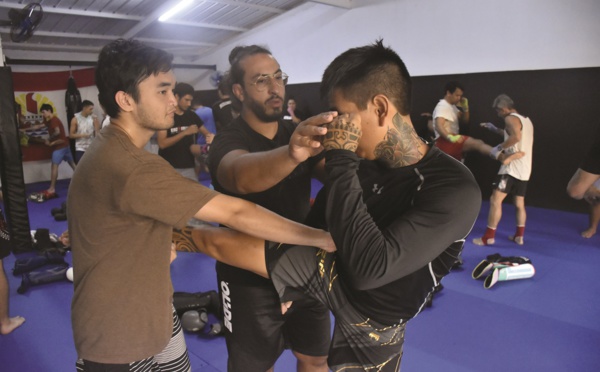 Bootcamp de MMA à Arue avec Yassine Ouakil