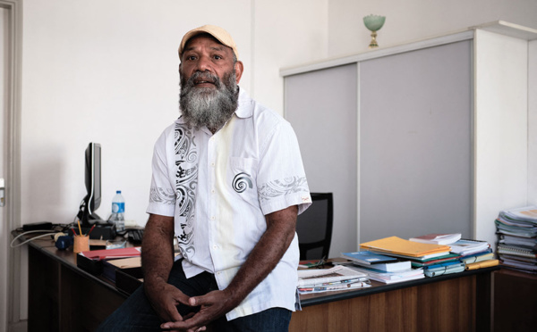 Nouvelle-Calédonie: les indépendantistes rejettent l’invitation de Darmanin à Paris, les loyalistes satisfaits