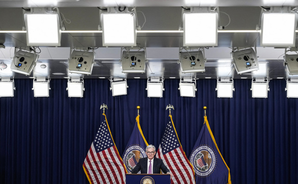 La Fed frappe fort pour abattre l'inflation et assure que la récession n'est pas là