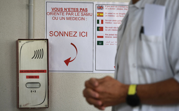 Les services d'urgence et le 15 "en grande difficulté", selon Samu-Urgence France