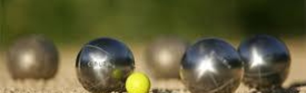 1er Tournoi inter-quartiers de pétanque à Mahina