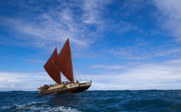 Hōkūle‘a en escale au cœur du monde polynésien