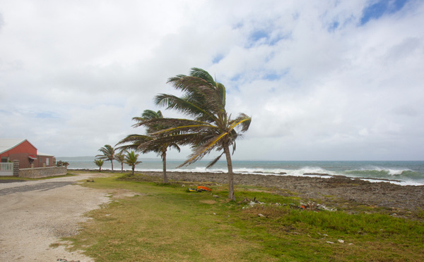 La Guadeloupe sous vigilance orange à l'approche de la tempête Fiona