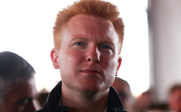 Reconnaissant des violences envers son épouse, Quatennens se met en retrait à LFI