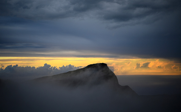 La Réunion: première éruption de l'année pour le Piton de la Fournaise