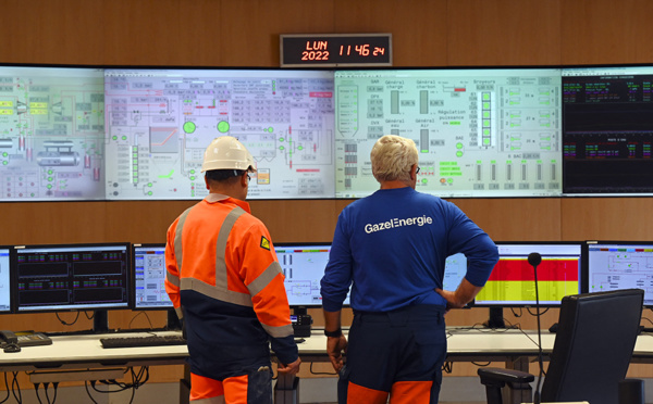 L'Ukraine accuse l'armée russe d'avoir bombardé le site d'une centrale nucléaire