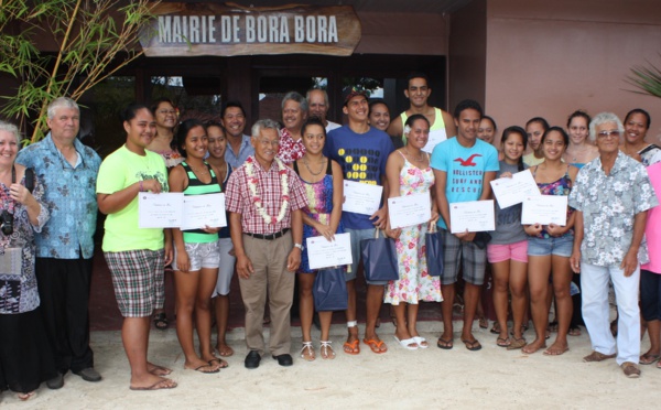 45 bacheliers de Bora Bora félicités