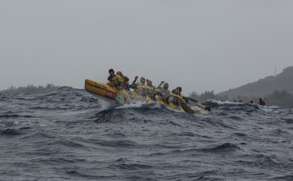 Shell domine la première étape de la Hawaiki Nui Va'a 2022