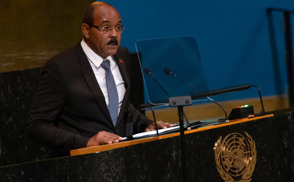 Climat: les petits Etats insulaires veulent taxer les supermajors