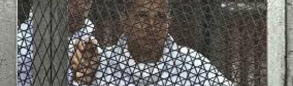 Un journaliste australien emprisonné en Egypte "fait face", selon ses parents