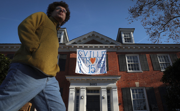 Etats-Unis: trois membres d'une équipe universitaire de football américain abattus, le suspect arrêté