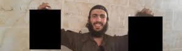 Syrie: un Australien twitte une photo de son jeune fils tenant la tête d'un soldat décapité (presse)