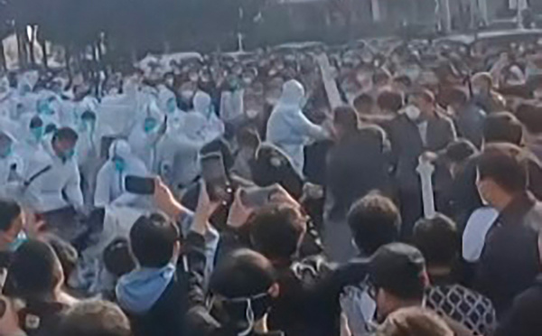 Chine: six millions de personnes confinées après une flambée de Covid et de violentes manifestations