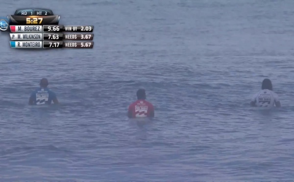 Michel Bourez se qualifie pour le round 3