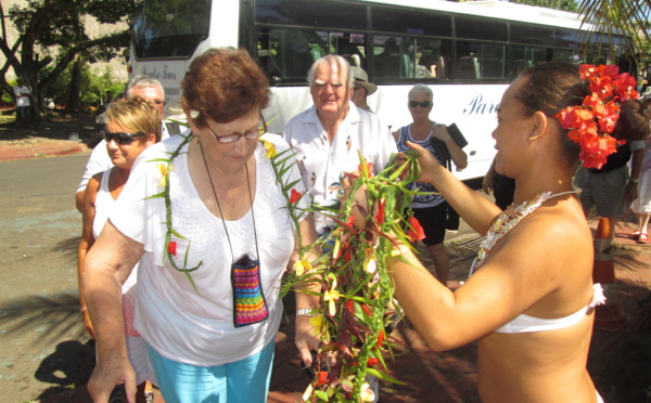 Touristes à Faa’a : Manava ‘e maeva i Faa’a