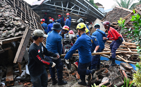 Séisme en Indonésie: le bilan monte à 310 morts
