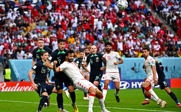 Mondial: le Qatar éliminé, son sélectionneur en difficulté