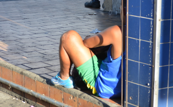 Exode des jeunes vers Tahiti : entre rêve et déception