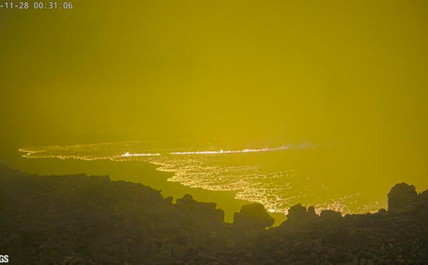 Le plus grand volcan actif du monde entre en éruption à Hawaï