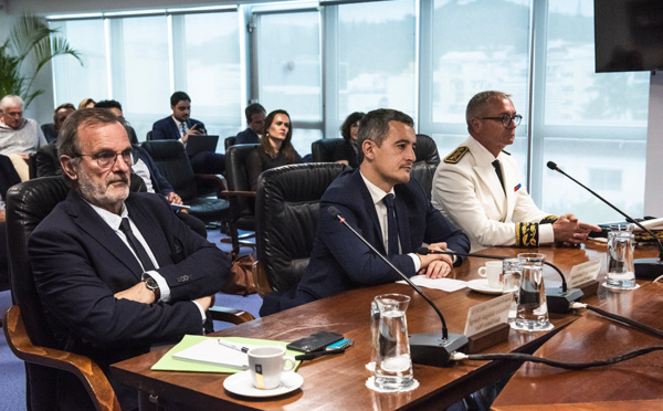 Gérald Darmanin en Nouvelle-Calédonie pour "trouver un chemin pour l'avenir, dans la République"
