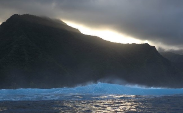 Billabong Pro Tahiti : En période d'attente ! MAJ