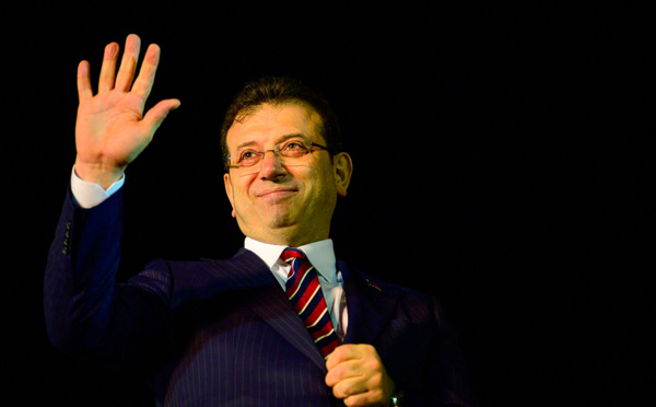 La justice turque tente d'écarter le maire d'Istanbul avant les élections