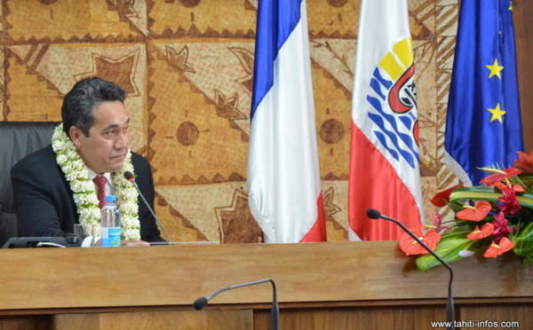 Assemblée de Polynésie : Marcel Tuihani compare Gaston Flosse et Pouvana'a a Oopa