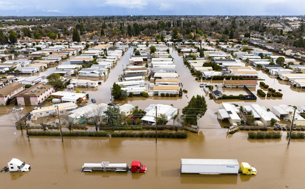 Un "défilé de cyclones" continue de s'abattre sur la Californie