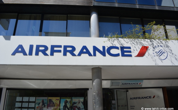 Grèves à Air France : Le vol de dimanche reporté à lundi