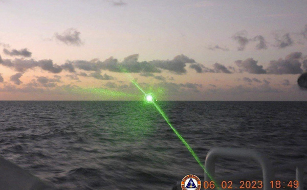 Manille condamne l'usage d'un "laser" chinois contre des garde-côtes philippins