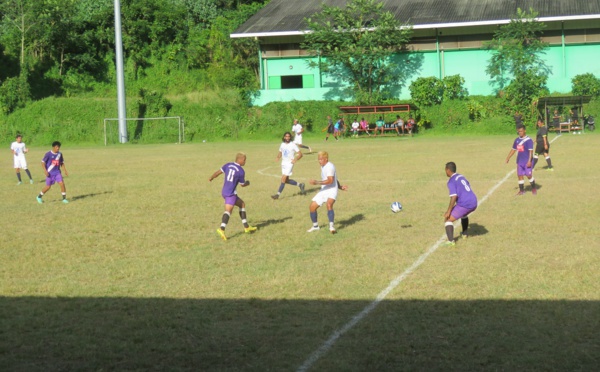 Tiare Hinano se rate face à Tapuhute et laisse la tête à Tiare Tahiti