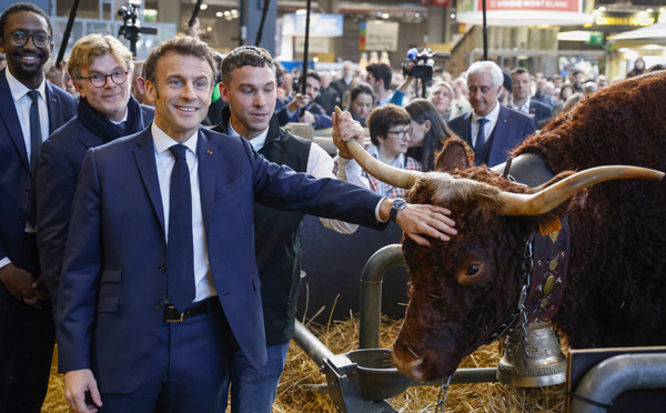 Au Salon de l'agriculture, Macron face à la flambée des prix et à la sécheresse