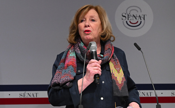 Retraites: la réforme franchit le cap de la commission au Sénat