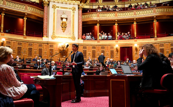 Retraites: le Sénat vote la création d'un nouveau CDI pour favoriser l'emploi des seniors