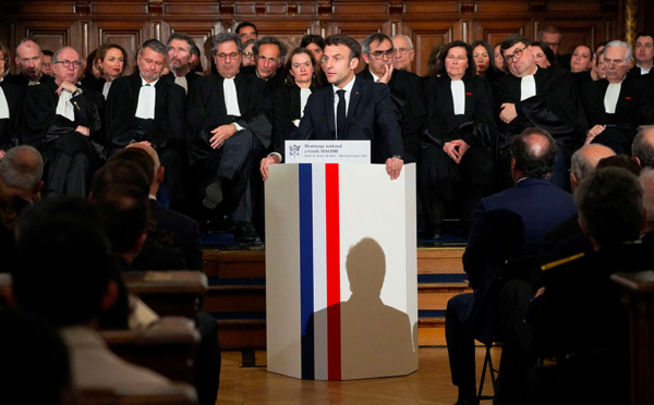 Macron rend hommage à Gisèle Halimi en s'engageant à inscrire l'IVG dans la Constitution