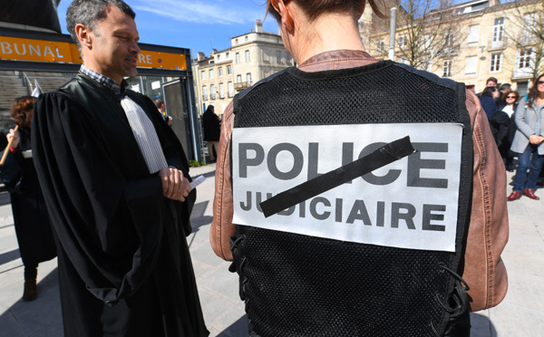 Réforme de la PJ: rassemblements de policiers, magistrats et avocats dans toute la France