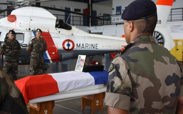 Hommage militaire au caporal-chef Florentin Teva Paeahi