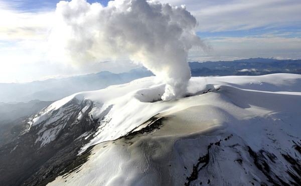 Colombie: menace d'éruption du tristement célèbre volcan Nevado del Ruiz