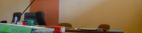 Frappé pour une sacoche d'argent