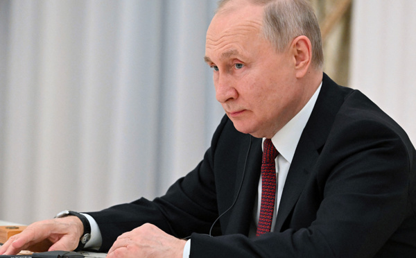 Le Kremlin salue toute tentative de ramener la paix en Ukraine, aux conditions russes