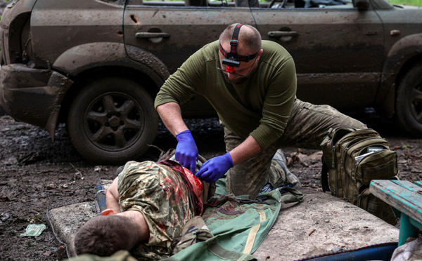 Ukraine: 16 morts dans des frappes russes, Kiev dit sa contre-offensive proche