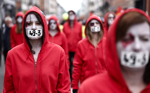 Retraites: les syndicats, "toujours unis", donnent rendez-vous le 6 juin