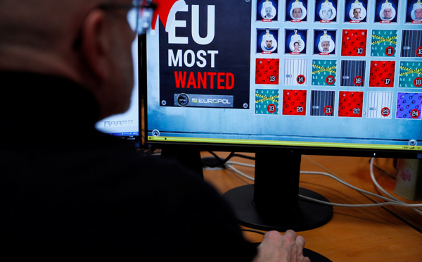 Dark web: 288 arrestations lors d'un énorme coup de filet