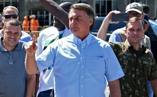 Perquisition chez Bolsonaro, soupçonné d'avoir falsifié des certificats de vaccins anti-Covid