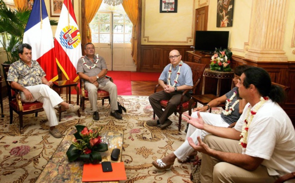 Les auditeurs de l’IHEDN reçus à la Présidence