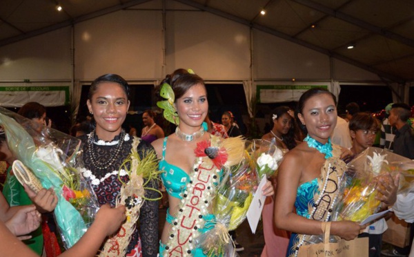 Concours de beauté au "Ta'urua i Faa'a 2014"