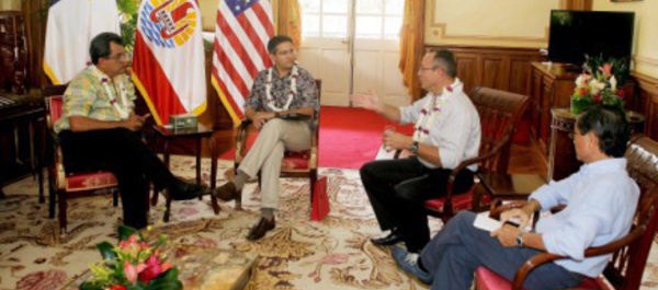 Edouard Fritch reçoit le Vice-Président de Starwood Hotels